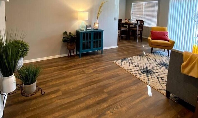Norman Apartment | Comfortable 2-Bedroom Near Campus with Spa & Breakfast