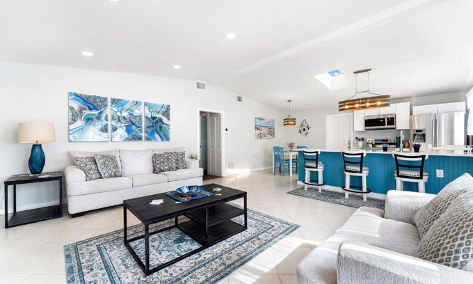 Sarasota House | Discover Su Casa Sarasota: Wheelchair Accessible Comfort
