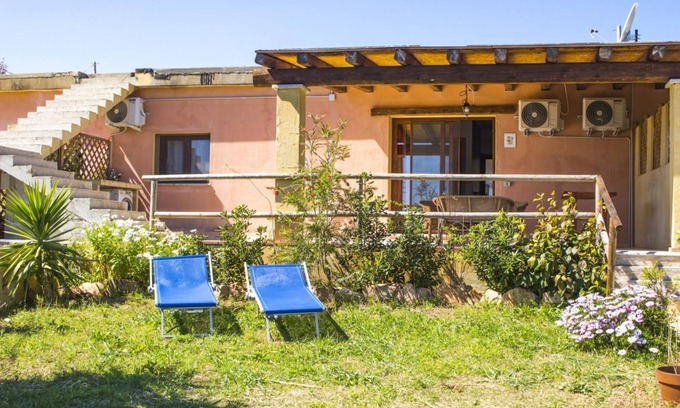 Cardedu Apartment | Cozy Su Serzu: Oceanfront 3-Room Apartment Near the Sea