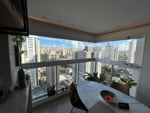 Setor Bueno Apartment | Experience Breathtaking Views at Sua Casa no Bueno