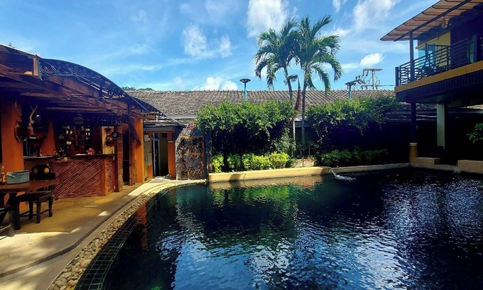 Lamai City Center Hotel | Relax at Suanmali Samui with Pool & Family Amenities