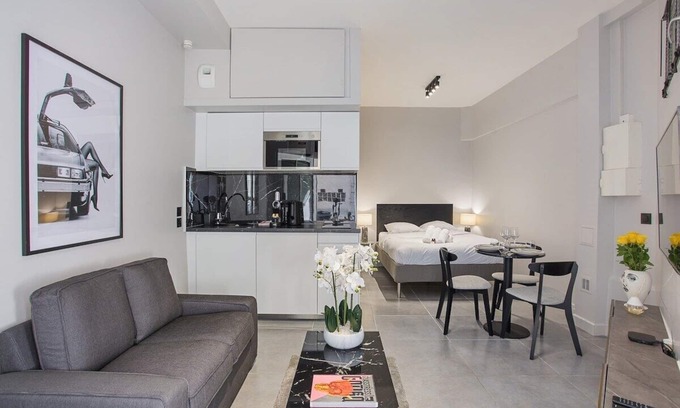 Epinettes Apartment | Charming Studio in the Heart of Paris Montmartre