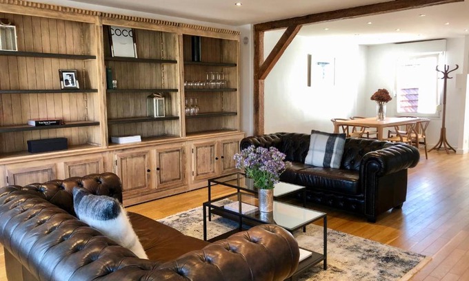 Epernay Apartment | Charming Duplex with Vineyard Views - Guest Rated 9/10