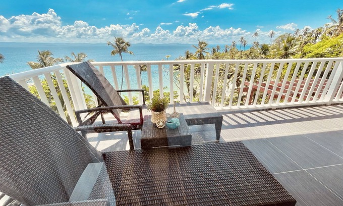 Samana Apartment | Paradise Beachfront Apartment with Private Access & Pool