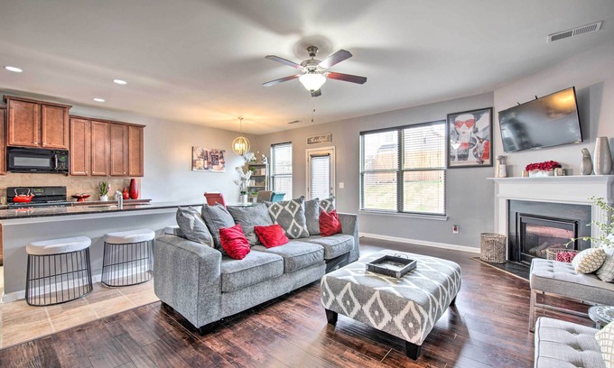 Church Street House | Convenient Atlanta Vacation Rental with Pool and Breakfast