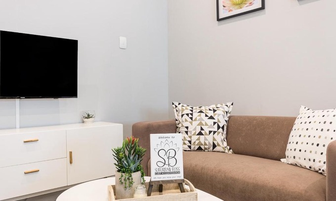 Kraaifontein Apartment | Family-Friendly Getaway at Suburban Bliss Durbanville