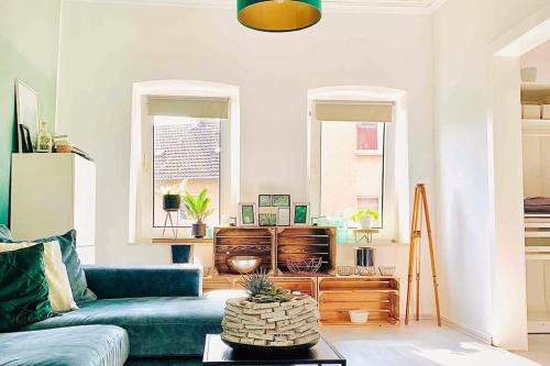 Feldsieper Straße Apartment | Inviting Suburban Jungle - Pet and Child Friendly Retreat