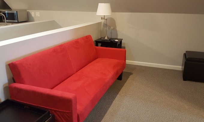 Greenville - Spartanburg Apartment | Scenic Mountain Top Apartment with Ocean View & Kitchen
