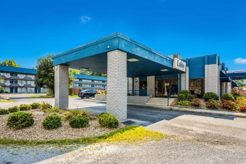 Middlesboro Hotel | Child-Friendly Comfort at Suburban Studios Middlesboro