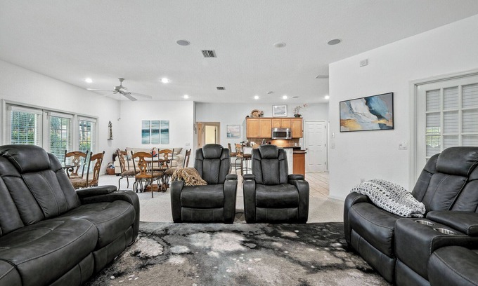 Dunnellon House | Exclusive Deal: Succulent Paradise Home with Pool & Gardens