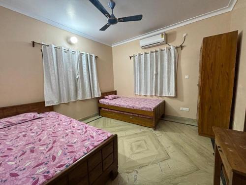Mayapur Hotel | Sudama Bhavan