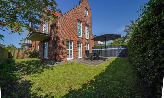 Borkum Apartment | Pet-Friendly Getaway at Südstrandhus with Oceanfront Views