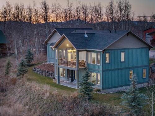 Star Valley Ranch House | Experience Sugar Loaf Haven: Scenic Views & Family-Friendly