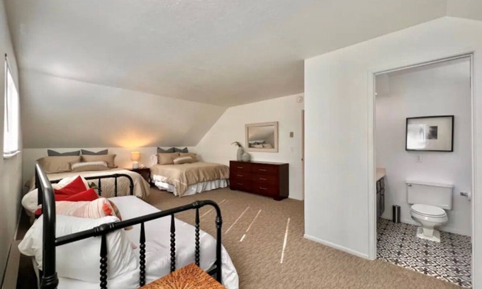 Graeagle House | Enchanting Sugar Pine Retreat with Family-Friendly Amenities