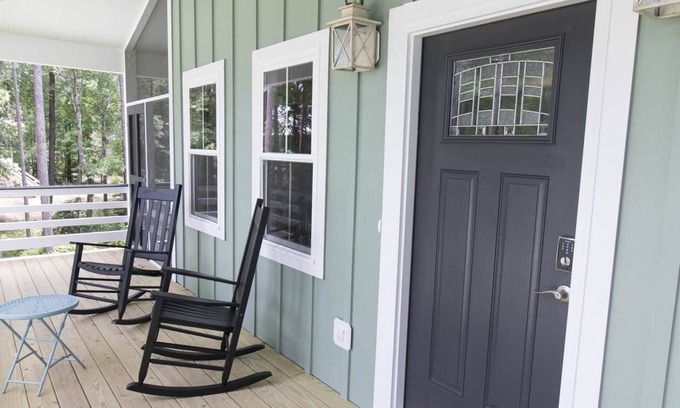 Minnesott Beach Cottage | Rustic Haven at Sugar Shack: Pet-Friendly with Pool & Breakfast