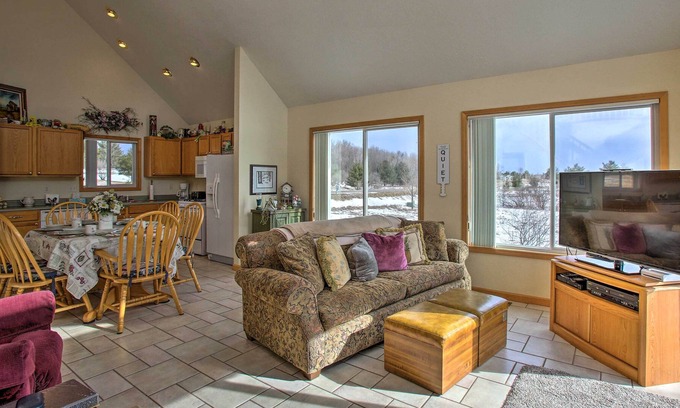Gladwin House | Sugar Springs Getaway 2 Mi to Lake Lancer!