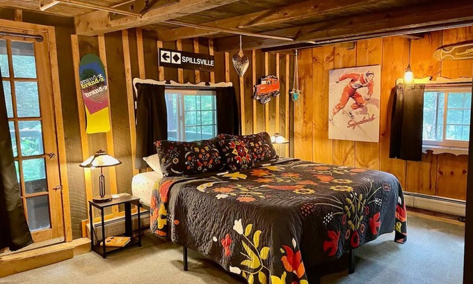 Waterbury Cabin | Experience Sugarbush at Grunberg Haus Inn & Cabins