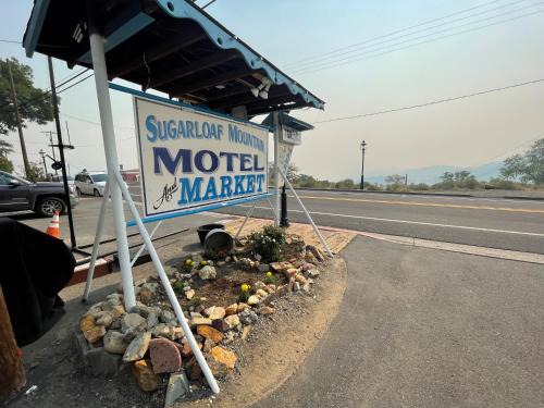 Virginia City Hotel | Pet-Friendly Getaway at Sugarloaf Mountain Motel