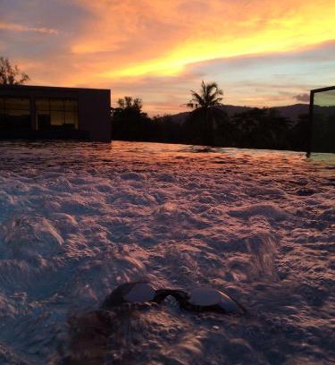 Talat Nuea Apartment | Top-Rated Sugarpalm Suan Luang with Pool Access
