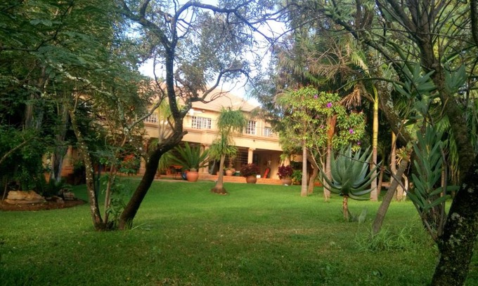 Roodeplaat Bed & Breakfast | Relax at Suikerbosrant Sleep and Go - Family-Friendly Retreat