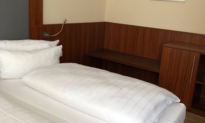 Lippstadt Apartment | Cozy Ocean View Suite for Two with Breakfast Included