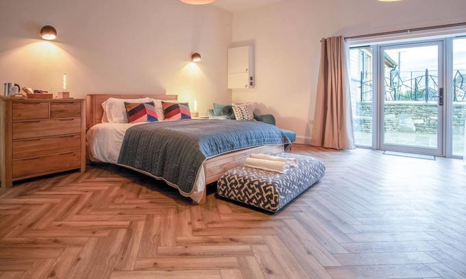 Pen-y-cae Apartment | Discover Comfort at Suite 4 - Sleeping Giant Hotel