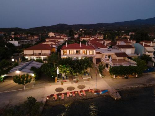 Agiokampos Apartment | Adonis Suite Apartment: Top-Rated with Oceanfront Bliss