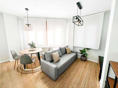 Distrito Oeste Apartment | Family-Friendly Suite Ateneo & Playa - Perfect Gijón Escape
