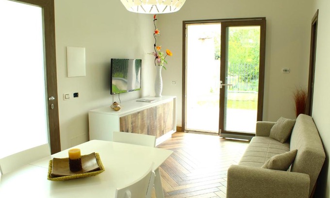 Capaci Apartment | Oceanfront Suite Capaci: Guest Rated 9.4/10 Stay