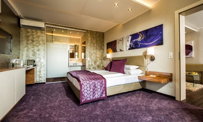 Loipersdorf bei Fuerstenfeld House | Relax at Suite Carisma - Your Thermal Getaway Awaits