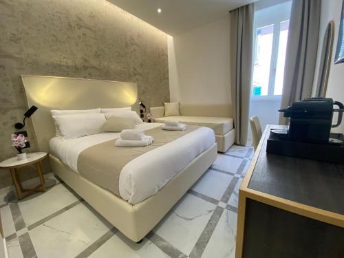Rione IV Campo Marzio House | Luxury Suite Croce: Family-Friendly Stay with 9.7 Rating