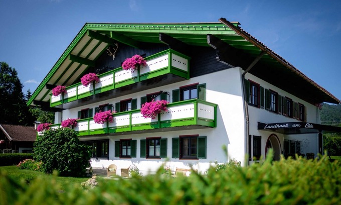 Abwinkl House | Elegant Suite de Luxe at Landhaus am Stein Awaits You