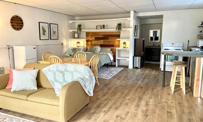 Cedar City House | Suite Dreams on the Hill