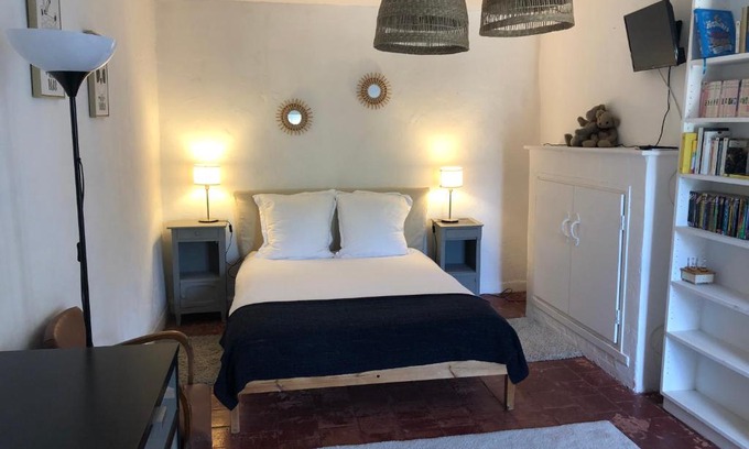 Les Ormes Bed & Breakfast | Oceanfront Retreat at Chambre d'hôtes La Vigenna, 8.8/10