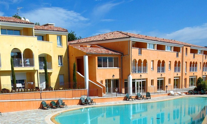 Greoux-les-Bains Condo | Relaxing Suite with 3 Pools and Hot Tub Access Await You