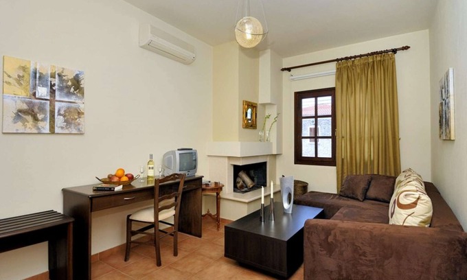 Kala Nera House | Cozy Sea View Suite for Family Fun and Relaxation