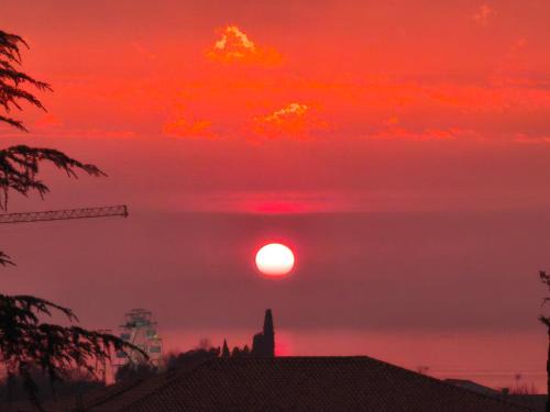 Bardolino Apartment | Panoramic Suite Francy: Pet-Friendly Retreat with Ocean Views