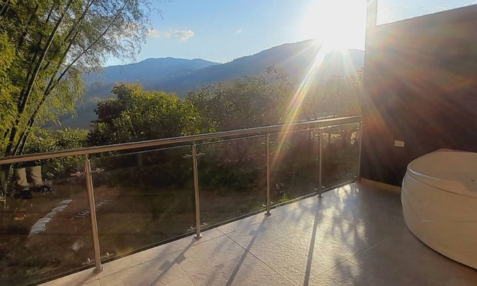 El Penol Cabin | Inviting Suite Gold Alto De Sion with Pool and Spa