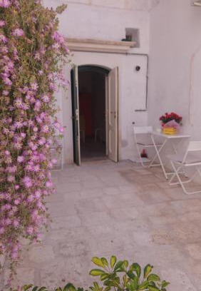 Ostuni Apartment | Pet-Friendly Suite Harmony Ostuni - Rated 10/10 by Guests