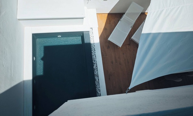 Porto Pino Villa | Family-Friendly Getaway at Suite Ikebana Porto Pino