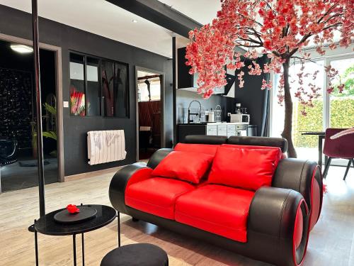 Saint-Die Apartment | Romantic Suite Jeux d’Amour with Private Jacuzzi Retreat