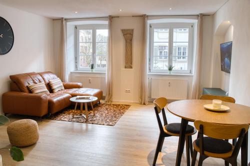 Waldshut-Tiengen Apartment | Suite Kaiser - Cozy City Apartment for Families and Pets