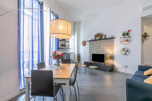 Albergheria Apartment | Discover Suite Kemonia - Family-Friendly Ballarò Apartment
