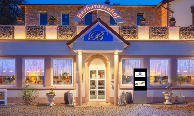 Kaiserslautern Hotel | Relax in a King Suite at Hotel-Restaurant Barbarossahof