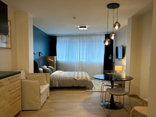 Guillemins Apartment | Elegant Suite Experience in Guillemins - Rated 9.2/10
