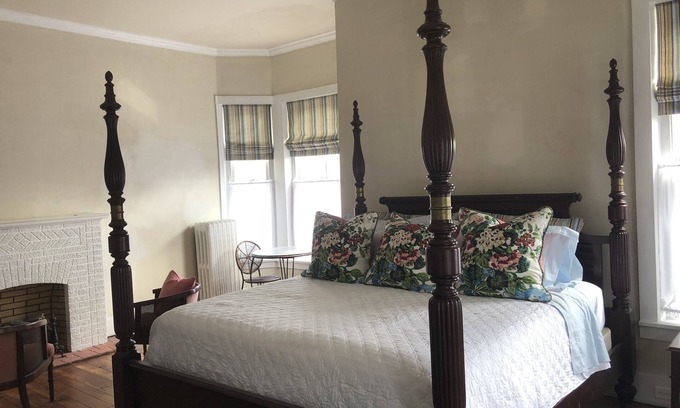 Selinsgrove Bed & Breakfast | Guest Suite MaryAnne - Highly Rated Second Floor Retreat