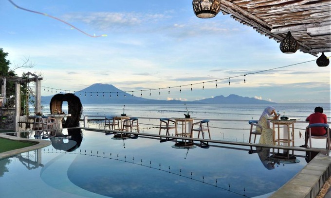 Penida Island Hotel | Oceanfront Luxury at Suite Ocean Blue with Spa & Pool