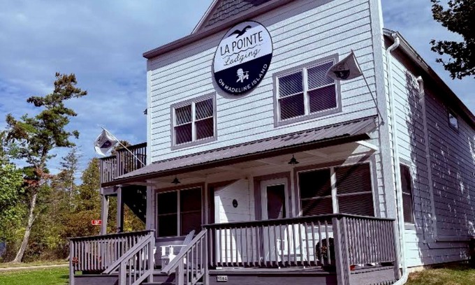 La Pointe Apartment | Guest Rated 10/10 Suite One at La Pointe Lodging