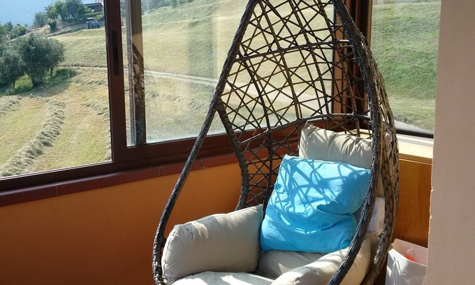 Arias Apartment | Scenic Suite Paola with Lake View & Family-Friendly Amenities