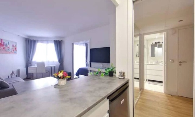 Faubourg de l'Arche Apartment | Suite Prestige Paris-La Défense Balcony-Terrace